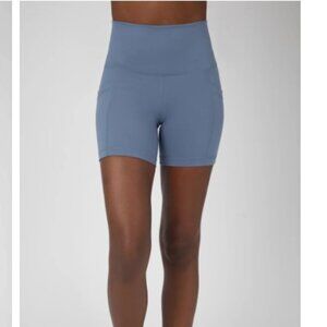 Yogalicious Lux 🟣 EUC Size Medium Biker Shorts with Pockets